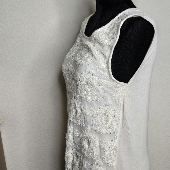 Sundance Sleeveless Lace Top - Picture 6 of 11